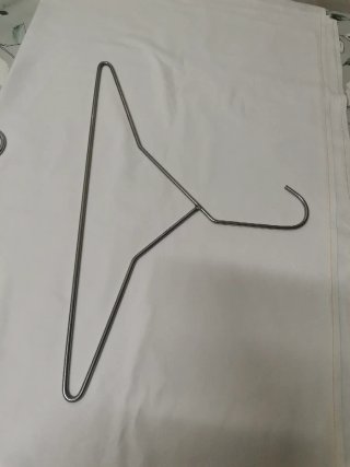 Percha metálica traje buceo