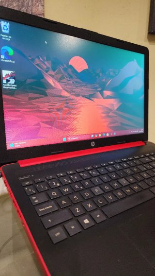 Portátil HP potente Core i7 en perfecto estado lee