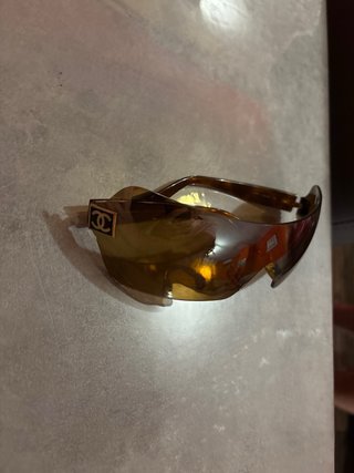 Gafas de sol chanel marrones y doradas