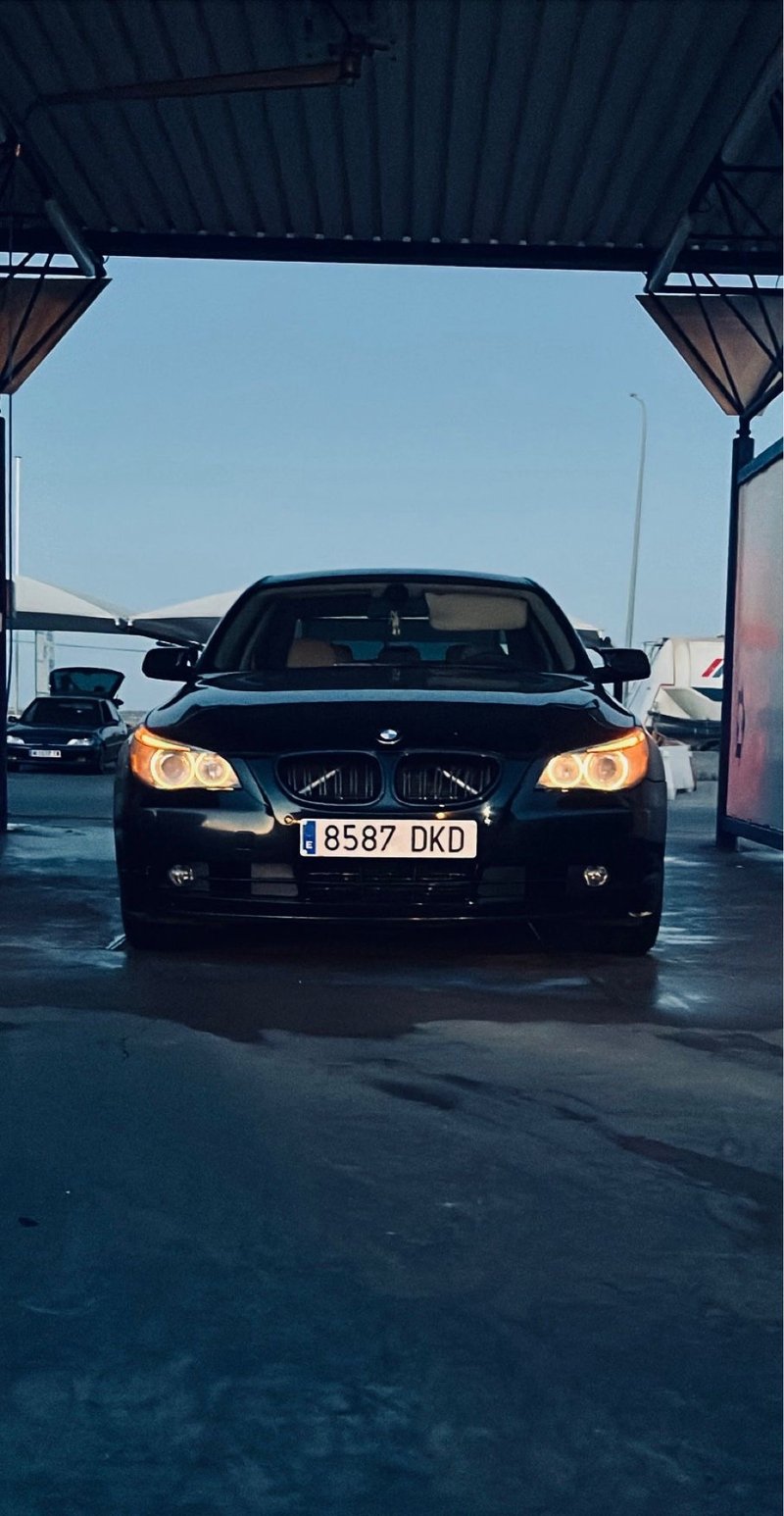 BMW Serie 5 2005 - foto 1