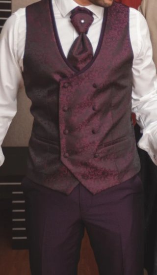 Traje de novio 2025