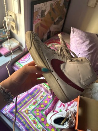Zapatillas Nike Blazer Blancas y Rojas