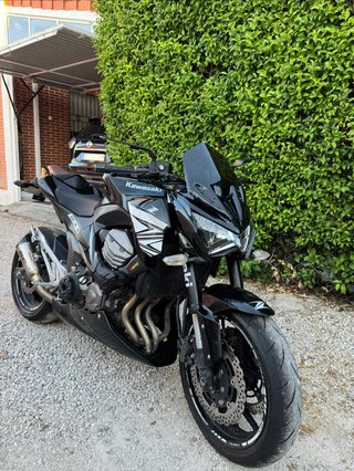 Kawasaki Z800e apta carnet a2