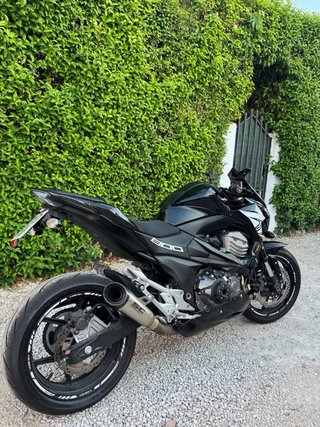 Kawasaki Z800e apta carnet a2