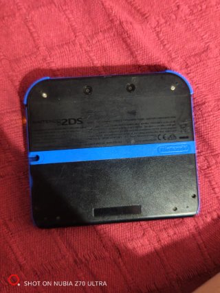 Nintendo 2DS Negra USA