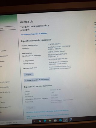 Ordenador MSI Negro con Pantalla Samsung