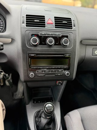 Volkswagen Touran 2015
