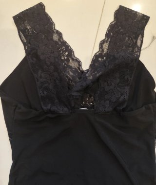 Vestido largo negro con encaje