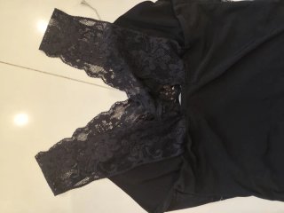Vestido largo negro con encaje