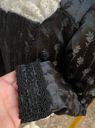 Jubón corpiño fallera negro brocado niña