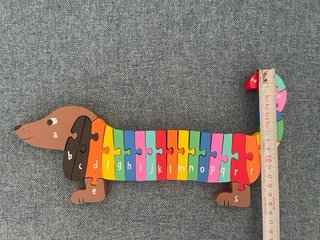 Puzzle in legno a forma di salsiccia con lettere Montessori