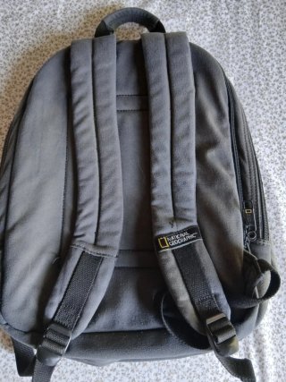 Mochila negra de National Geographic