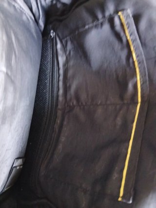 Mochila negra de National Geographic