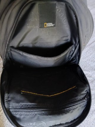 Mochila negra de National Geographic