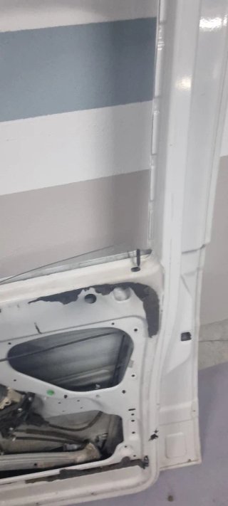 Puerta Mercedes Vito W639