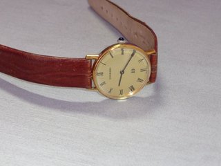 Reloj Dolmaru Automático Dorado