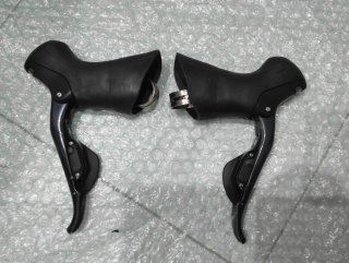 Manetas Shimano Ultegra 6870 Di2 2x11v