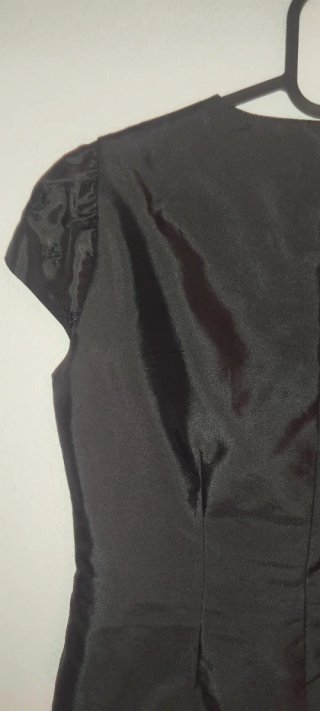 Blusa elegante NUDIE bordada talla M