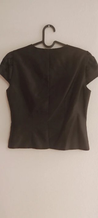 Blusa elegante NUDIE bordada talla M