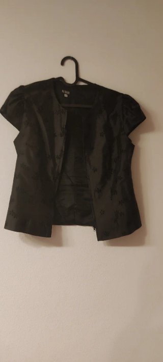 Blusa elegante NUDIE bordada talla M