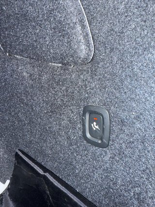 Volvo XC40 hibrid r design