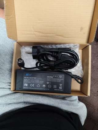 Cargador Patinete Eléctrico 12V 10A 120W