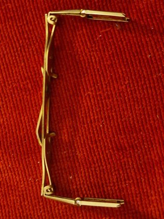 Fermacravatta Anson con lettere A e B