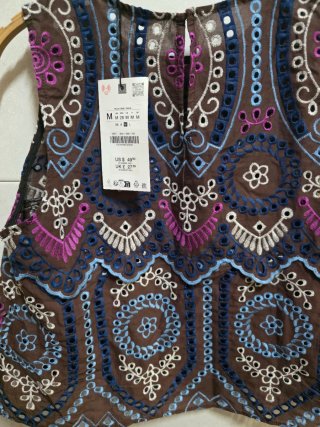 Conjunto Zara Top y Falda Bordada Talla M
