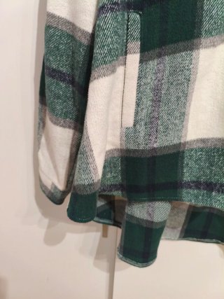 Abrigo cuadros verde y blanco mujer