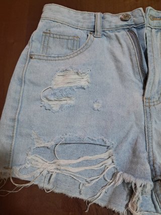 Shein Shorts Jeans XXS Strappati