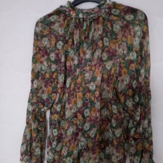 Blusa verde floral