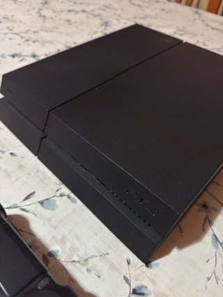 PS4 (PlayStation 4) 1 TB Negra + Juegos y Mando