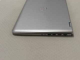 Portátil HP i5 / 8GB RAM / 1TB Disco