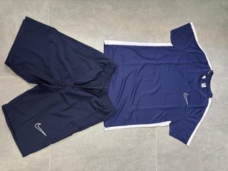 Conjunto Nike Camiseta y Pantalón Corto