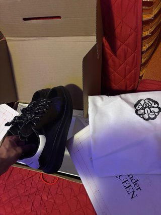 Alexander McQueen Sneakers nere e bianche