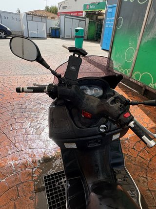 Suzuki Burgman 200 uh 2010 Blanca Itv 2027