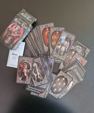 Tarot Gótico Anne Stokes