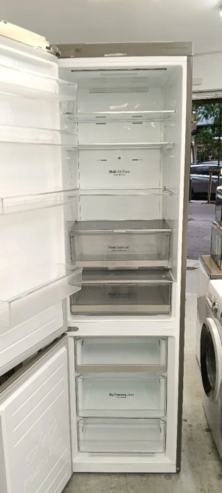 NEVERA COMBI L.G NO FROST ENERGÍA A+++