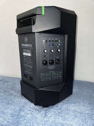 Altavoz Mackie Thump Go Portátil Batería