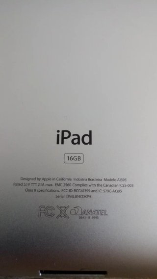 Pacchetto Apple: iPhone 4S + iPad + iPod nano + Accessori