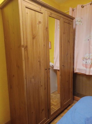 Armario de madera con espejo 3 puertas