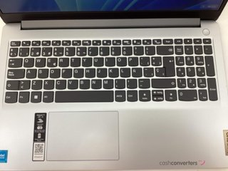 pc portatil lenovo 82lx