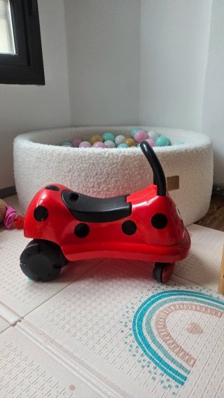 Correpasillos rojo