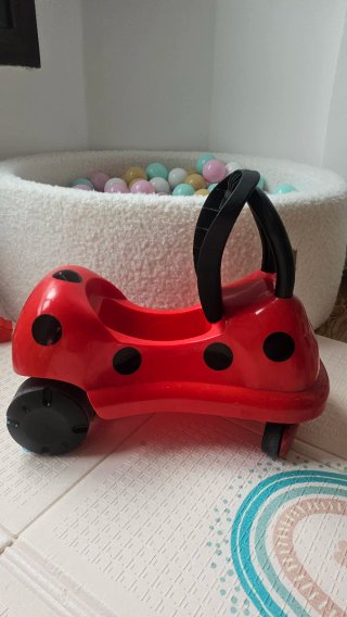 Correpasillos rojo