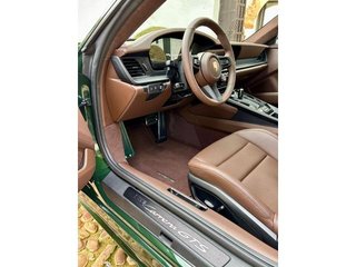 Porsche 911 Carrera GTS Coupe 398 kW (541 CV)