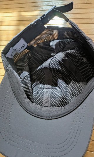 Gorra Stone Island Gris