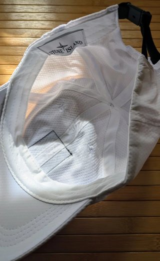Gorra Stone Island Blanca