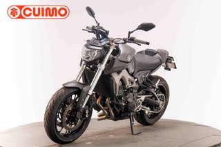 YAMAHA MT 09