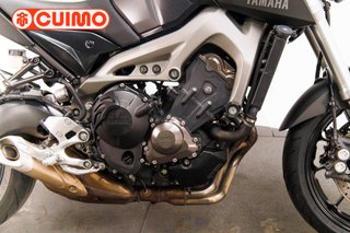 YAMAHA MT 09