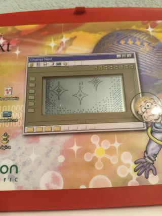 Oregon Scientific Champi Next ordenador educativo